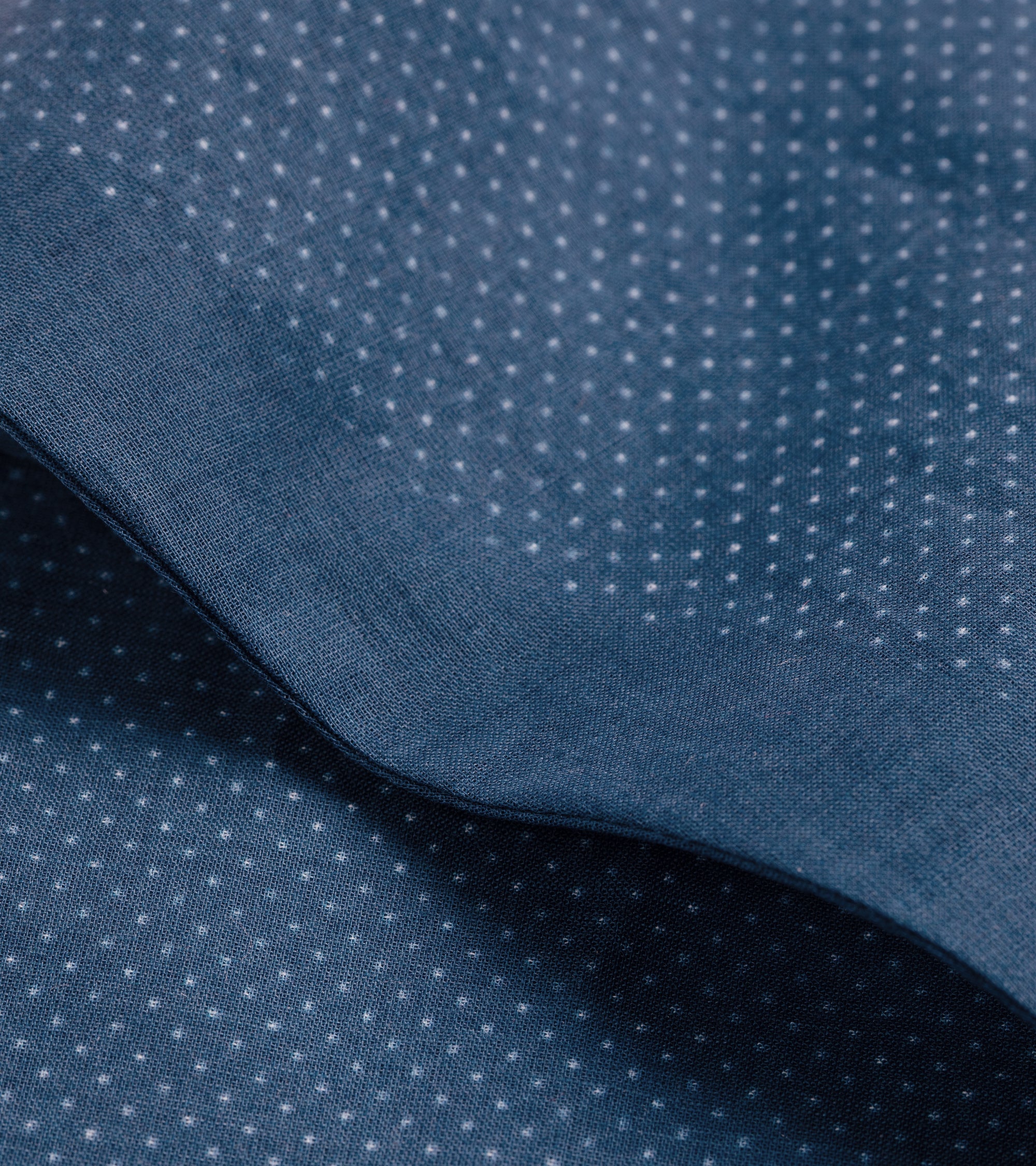 Bigi Cotton Pindot Triangle Scarf: Blue - Image 2