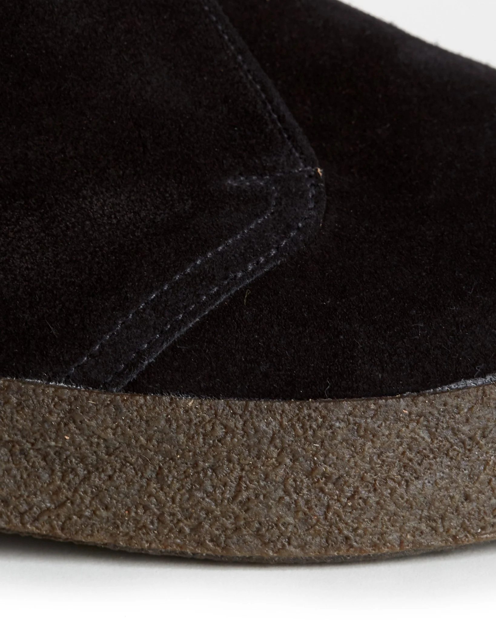 Sanders Hi-Top Suede Chukka Boot: Black - Image 5